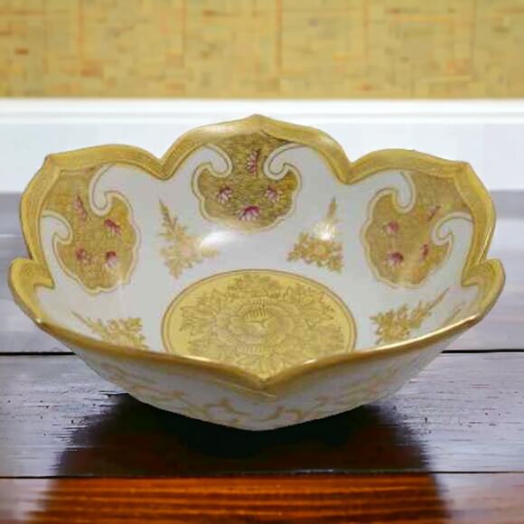 Yellow Lotus Bowl Andrea Sadek 9.5" Japan Hand Painted Scalloped Edge Gold Red - Picture 2 of 9